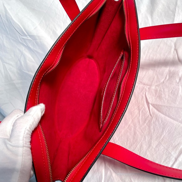 Authenticated Louis Vuitton St Jacques Red Epi PM Shoulder - Picture 5 of 14